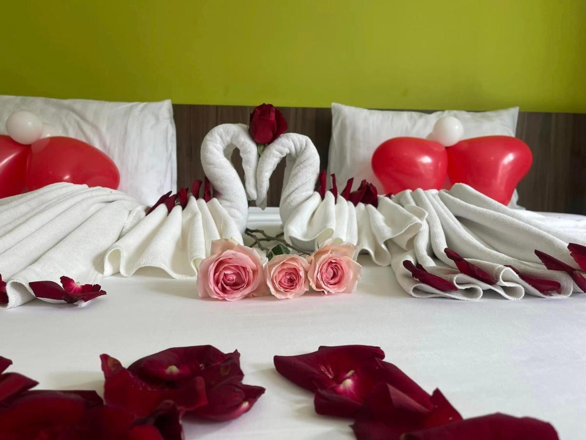 Dipantai Boutique Beach Resort Patong Eksteriør billede