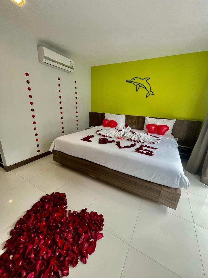 Dipantai Boutique Beach Resort Patong Eksteriør billede