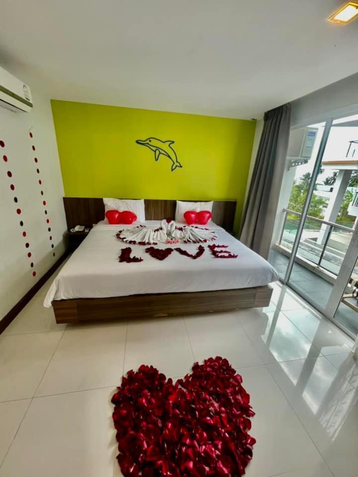 Dipantai Boutique Beach Resort Patong Eksteriør billede